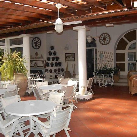 Hotel Villa Augustus Lipari  Bagian luar foto